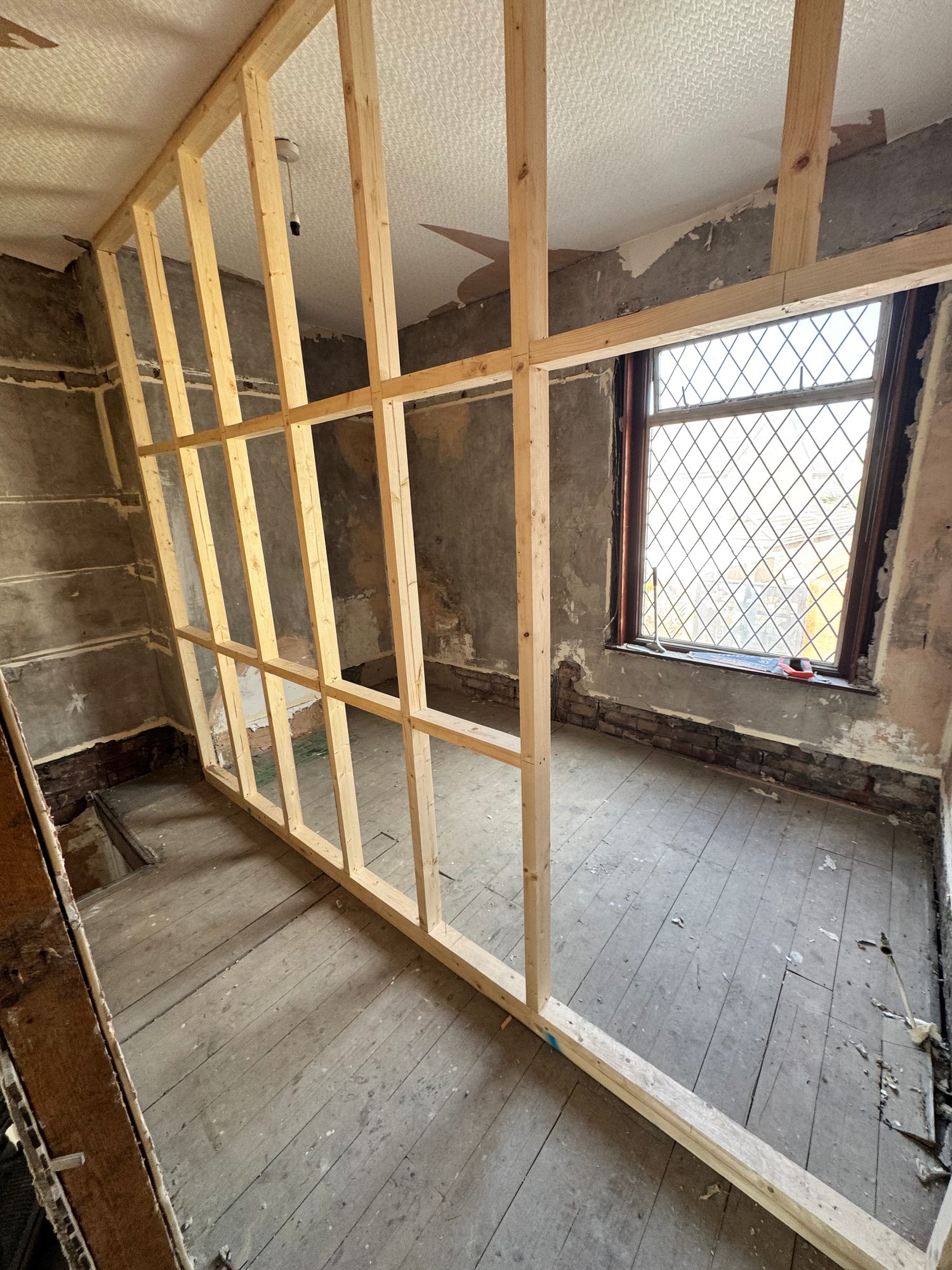 Kingfield Road under conversion